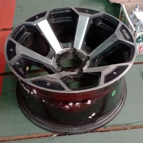 Roda 16x8 5 furos de 114.3 Peça única  ideal para estepe Usada perfeita