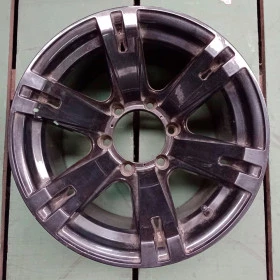Roda 15x10 6 Furos de 139.7 Cor Preto (Black Piano) 