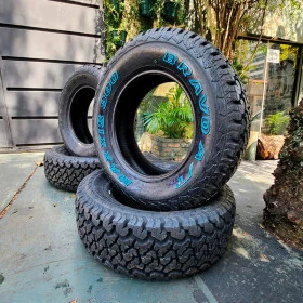 Jogo com 4 Pneus Pneu Maxxis 265/65 R17 Maxxis AT 980 All Novos