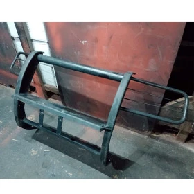 Mesa de Guincho L200 com Para Choque e Protetor de Farol Usado Perfeito Estado
