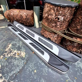 Par de Estribo Lateral Alumínio e Preto Mitsubishi L200 Triton outdoor 2017 a 2020