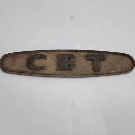 Capô do Motor  Trator CBT 1105 e 1090 + emblema CBT