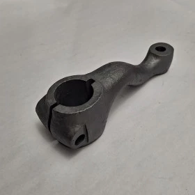 Braço de direção chavetado Trator CBT 1000 e 1065  Lado Direito - Código: 010 0901010