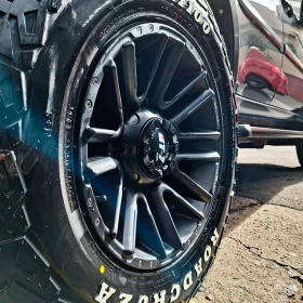 Jogo de Rodas 17x9 com 6 Furos STRONG na cor Preta
