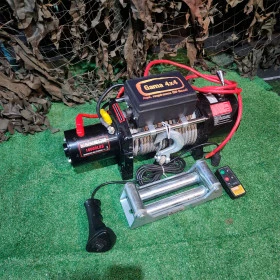 Guincho 16.000 de Vitrine com 2 Controles Semi Novo