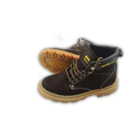Bota BR Adventure cor Marrom Resistente para trilhas, leve para longas caminhadas