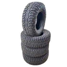 Jogo com 4 Pneus EXPOSTO EM EVENTO - SEM USO Medida 285/70 R17 RT para Terrenos Acidentados  