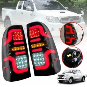 Par de Lanternas Traseiras para Toyota Hilux de 2015 a 2022 - LED e Fumê