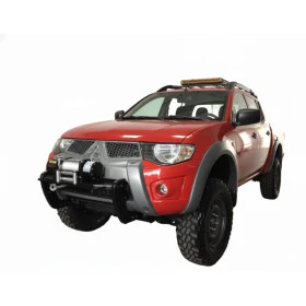 Mesa / Base / Suporte para Guincho para Mitsubishi L-200 Triton Savana - 2010 até 2014