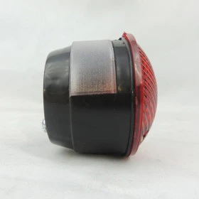 Lanterna Traseira Original em Plástico para Jeep Willys com Vigia